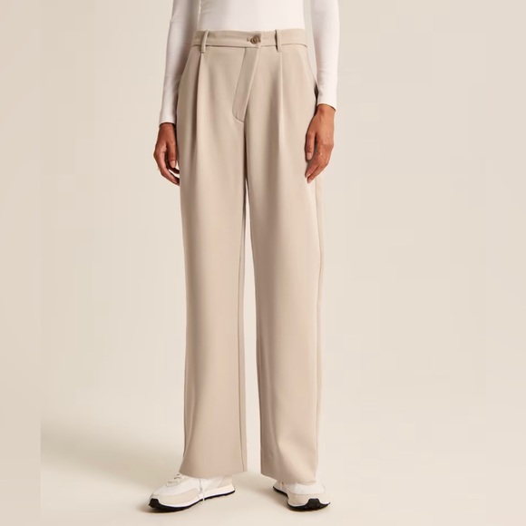 Abercrombie & Fitch Tailored Relaxed Straight Pant - Picture 1 of 5
